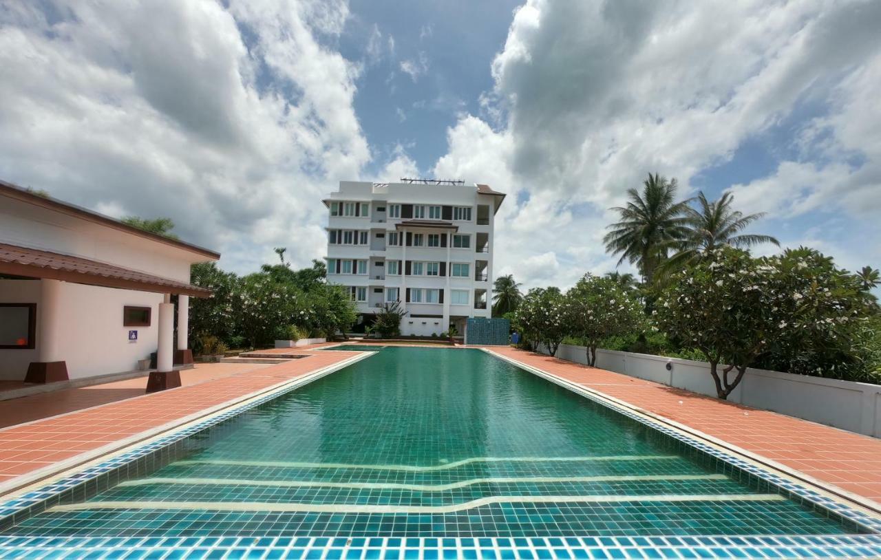 Khanom Sea Breeze Apartment Экстерьер фото